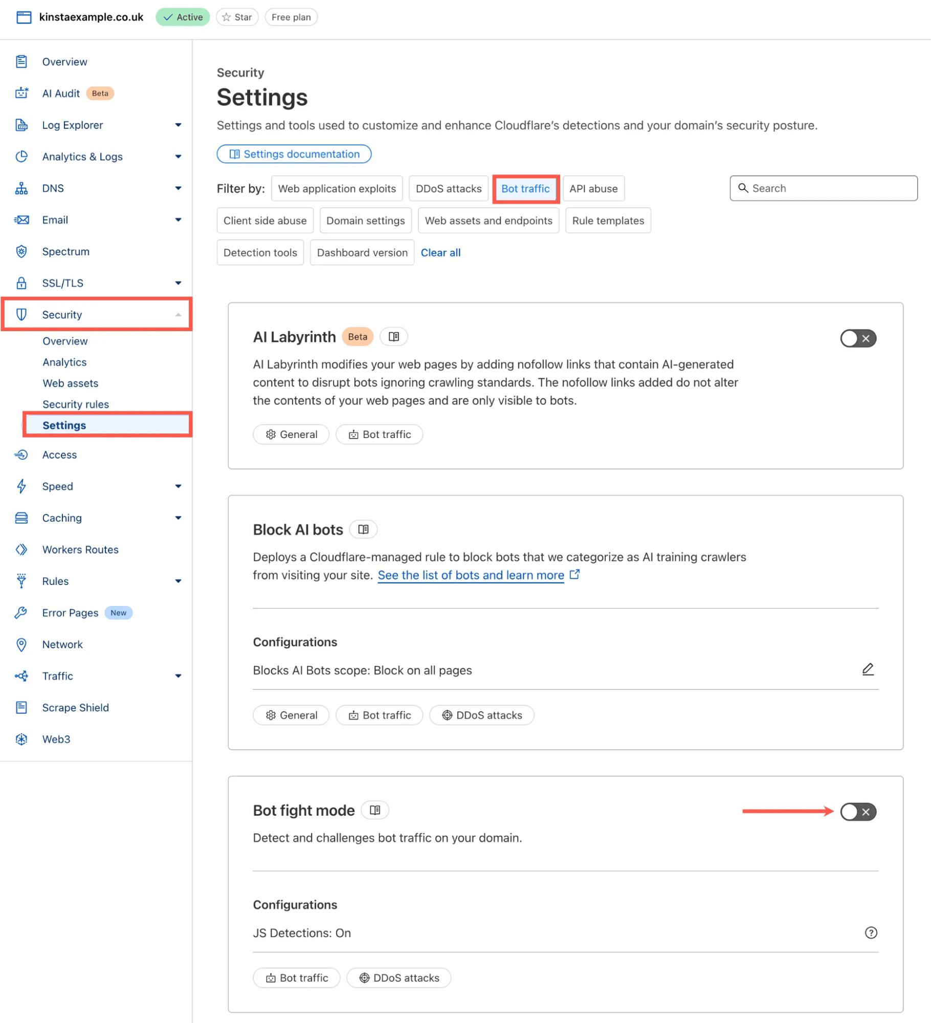 Panel de control de Cloudflare que muestra las opciones de configuración del modo Bot Fight (lucha contra bots) para una mayor seguridad.